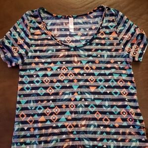 😍Lularoe Classic Tee